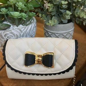 Betsey Johnson Bags - Betseyville white quilted bow purse vegan boho mod Betsey Johnson Bags - Betseyville white quilted bow purse vegan boho mod